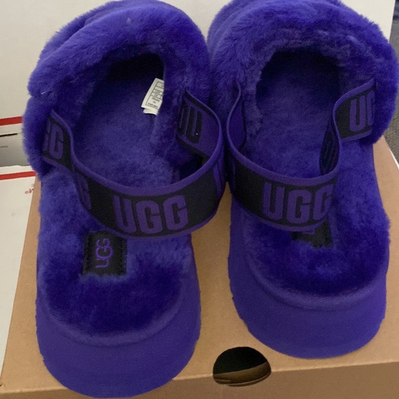 UGG - Picture 11 of 12